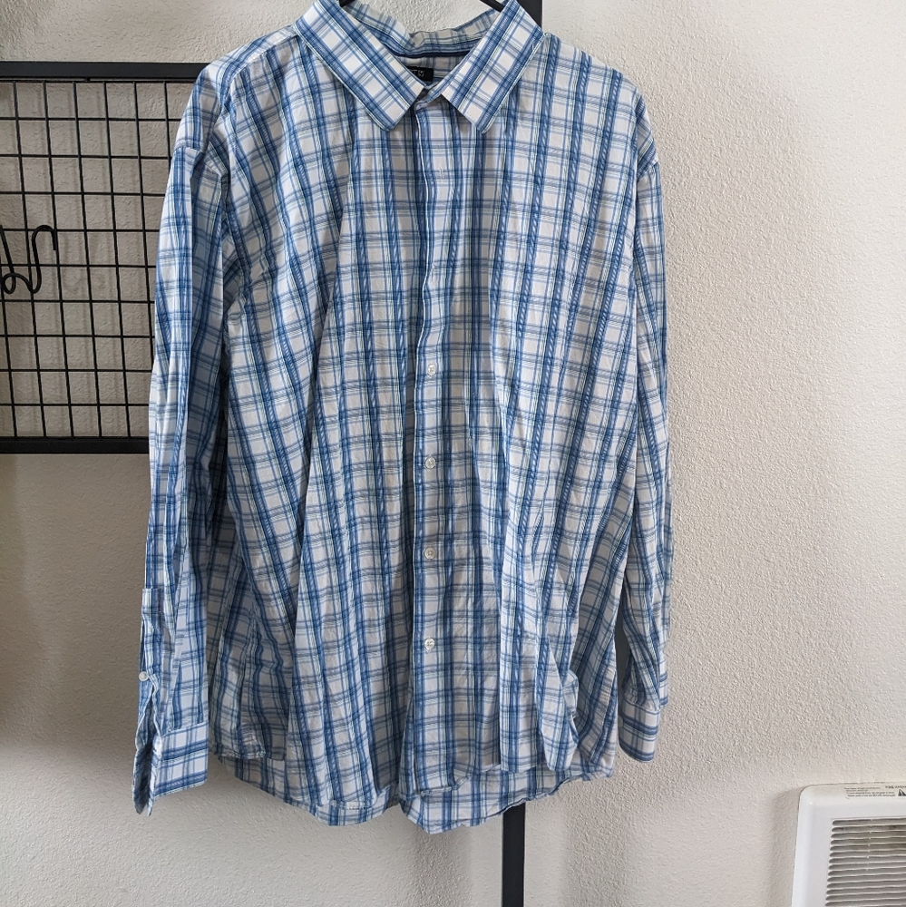 Mens Apt 9 Dress Shirt Blue and White